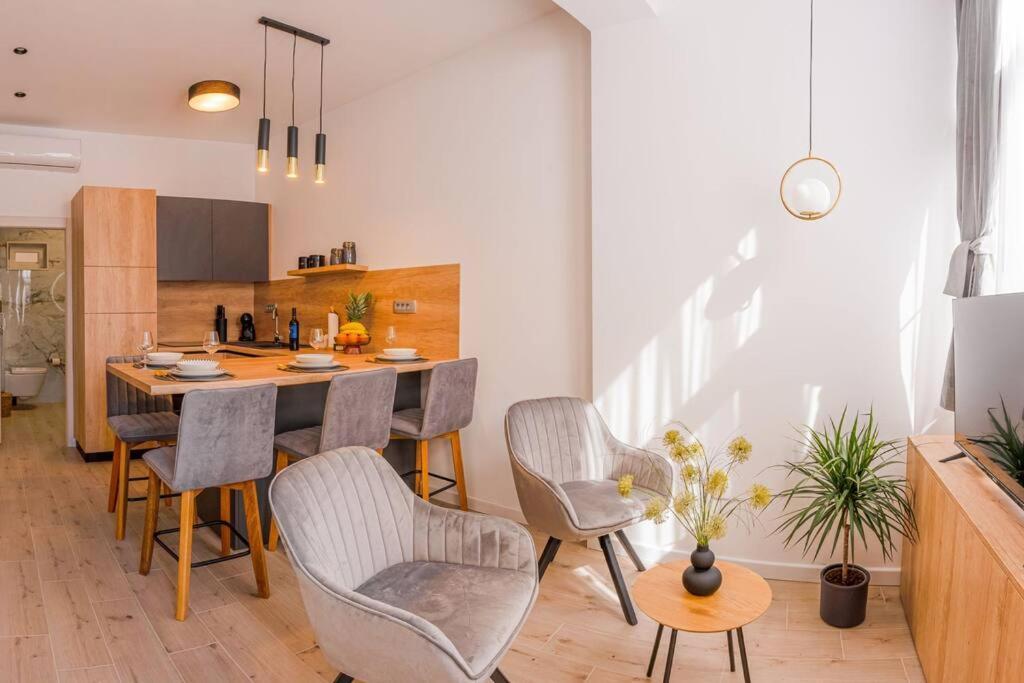 Luksuzni Apartman Ribica U Samom Centru Grada Split Luaran gambar